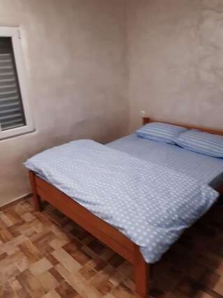 Загородные дома Apartmani Kosmac Будва Номер-студио с видом на море-15